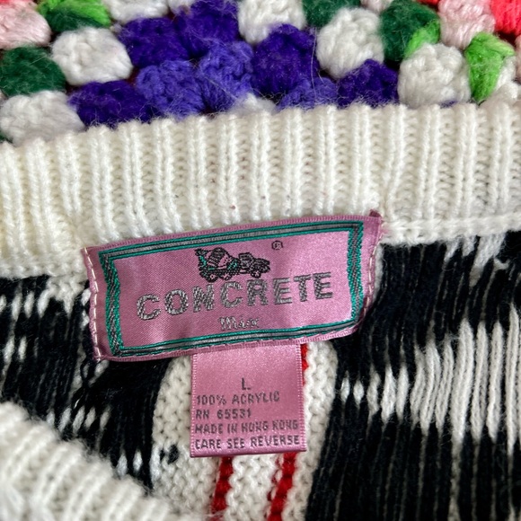 Vintage Concrete Mix geometric print sweater - Picture 8 of 8